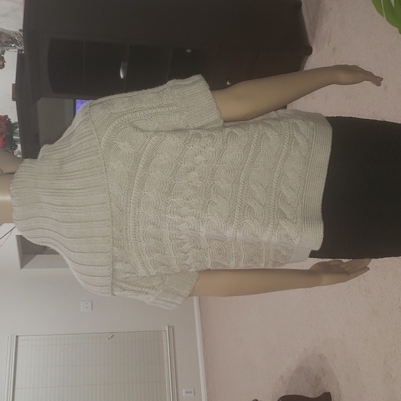 The Limited M snap button cowl neck wool blend cableknit cardigan top - Picture 3 of 10